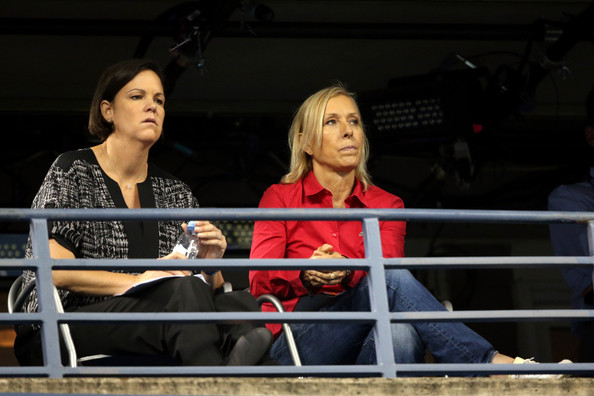 Lindsay and Martina getting prime seating for the chick fight on court between Serena and Sloane. I have to say Lindsay, Martina looks way better than you post retirement. Why? And don't say kids. 